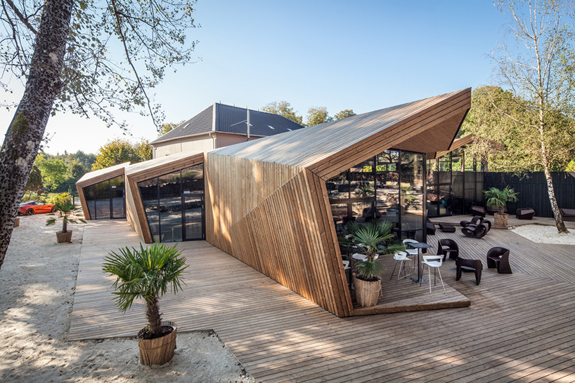 boos-beach-club-restaurant-metaform-architects-luxembourg-designboom-02