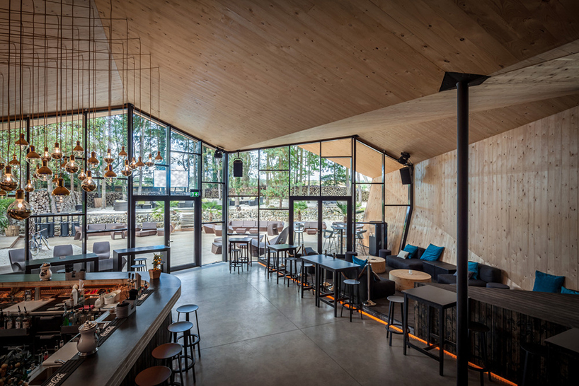 boos-beach-club-restaurant-metaform-architects-luxembourg-designboom-02