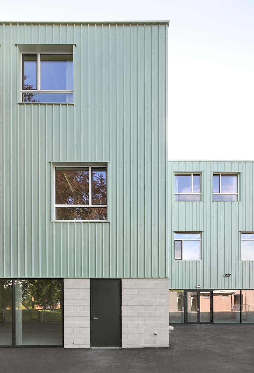 dierendonckblancke-architects-rimst-school-belgium-designboom-02