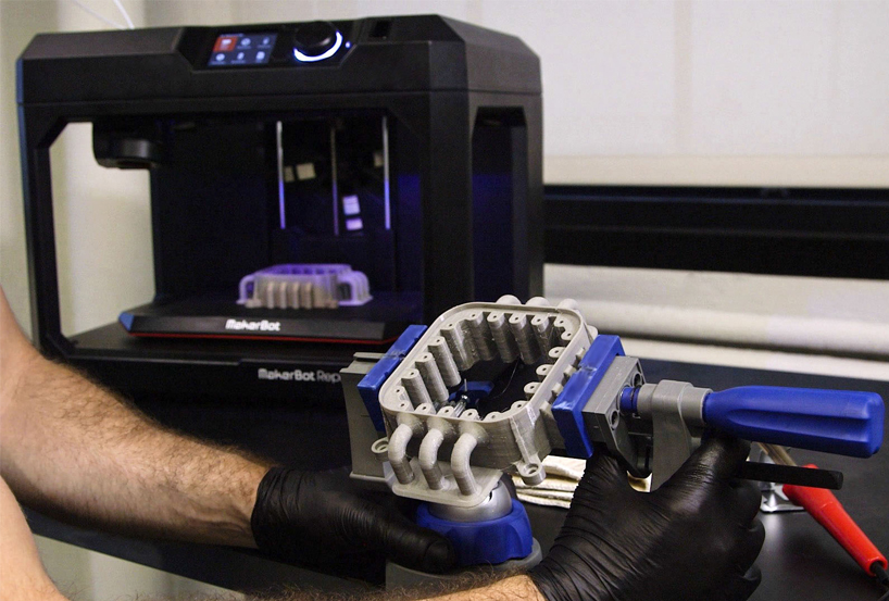 makerbot-post-processing-3d-printing-designboom08