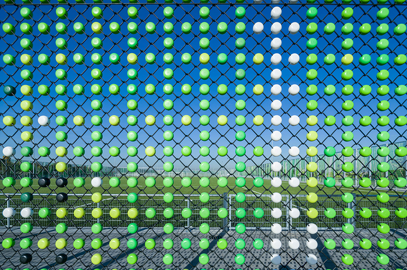 moederscheimmoonen-sportpark-schiedam-the-netherlands-designboom-01