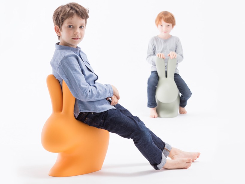 qeeboo-rabbit-chair-designboom-shop-03