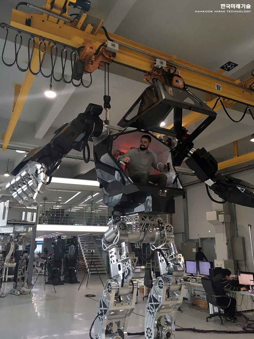method-2 bipedal robot south korea hankook mirae technology designboom