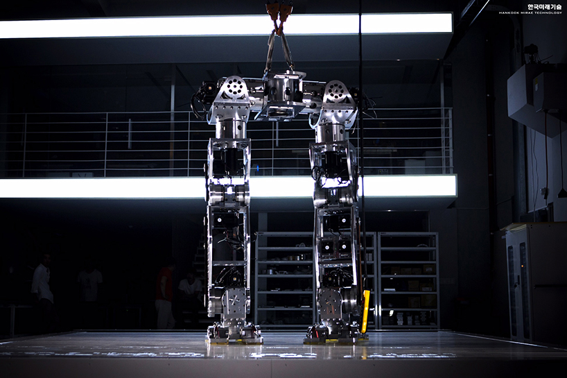 method-2 bipedal robot south korea hankook mirae technology designboom