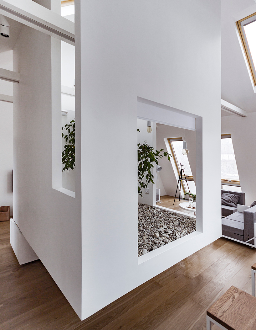 ruetemple-living-space-moscow-designboom-04