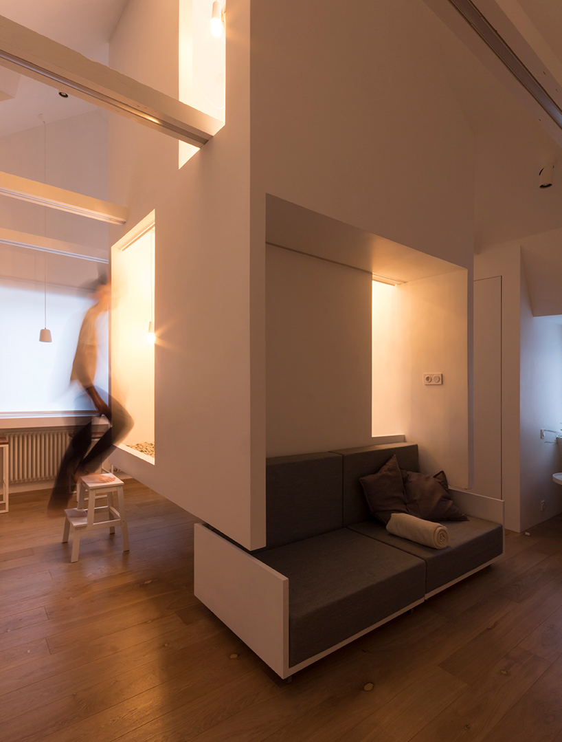 ruetemple-living-space-moscow-designboom-04