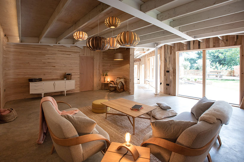 tom-raffield-steam-bent-wooden-home-cornwall-england-designboom-02