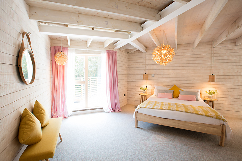 tom-raffield-steam-bent-wooden-home-cornwall-england-designboom-02