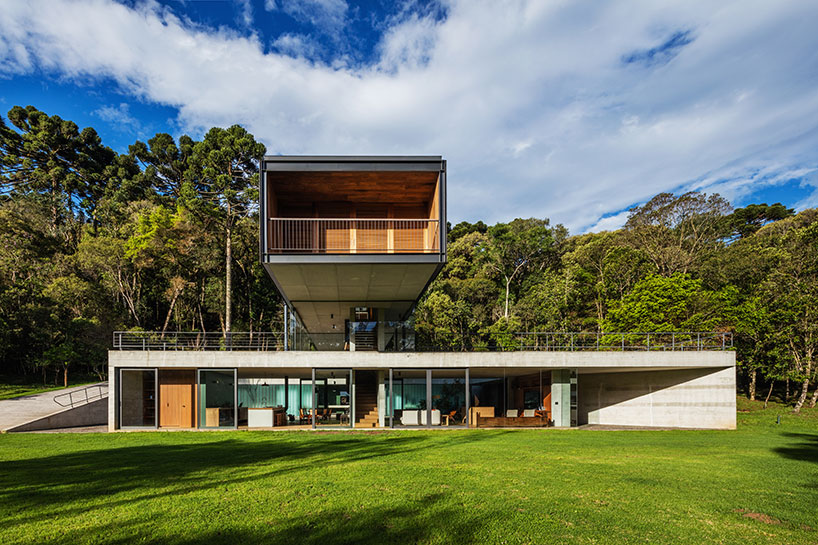 una-arquitetos-house-in-sao-bento-do-sapucai-brazil-designboom-02