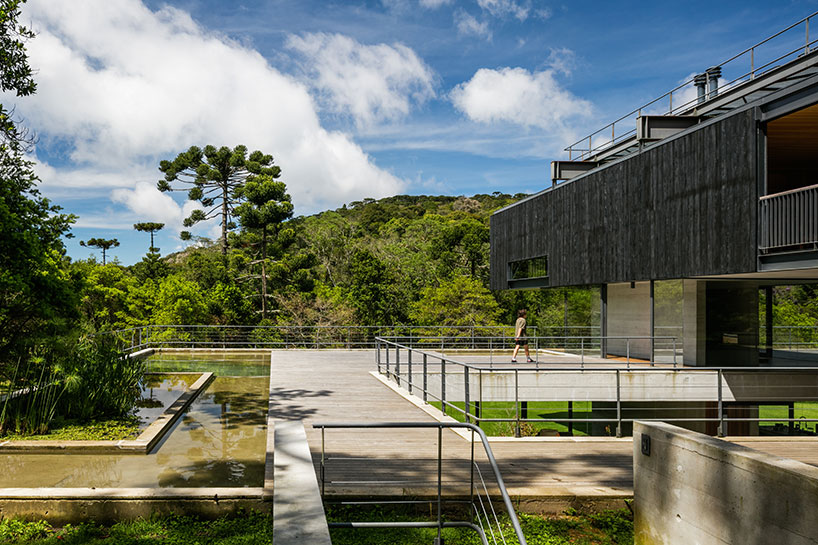 una-arquitetos-house-in-sao-bento-do-sapucai-brazil-designboom-05