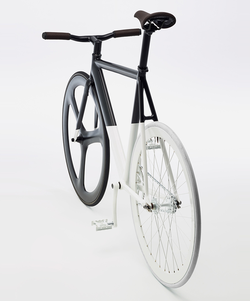 eltipo graphic black white fixie bicycle designboom
