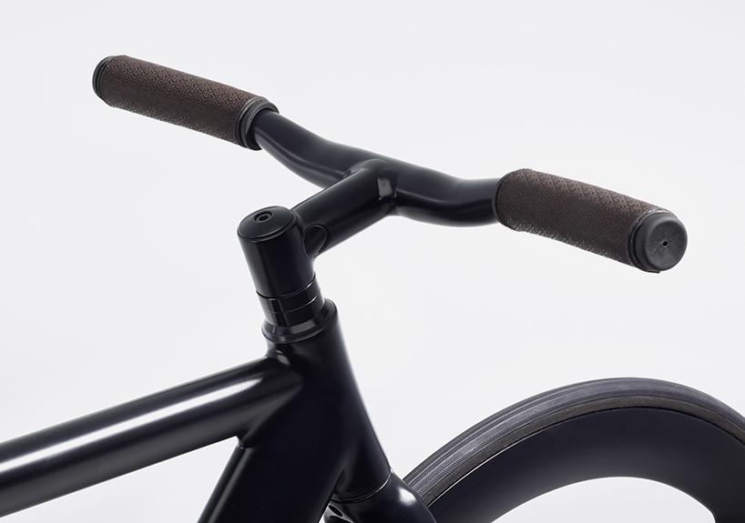 eltipo graphic black white fixie bicycle designboom