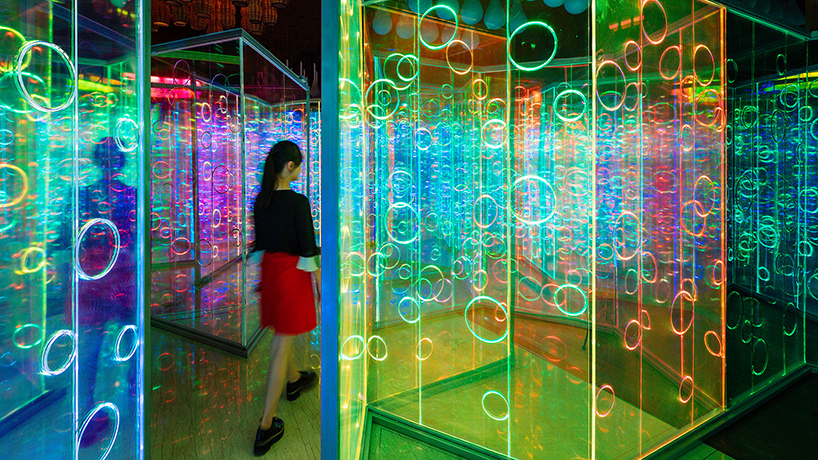 brut-deluxe-yuzhou-immersive-light-installation-designboom-02