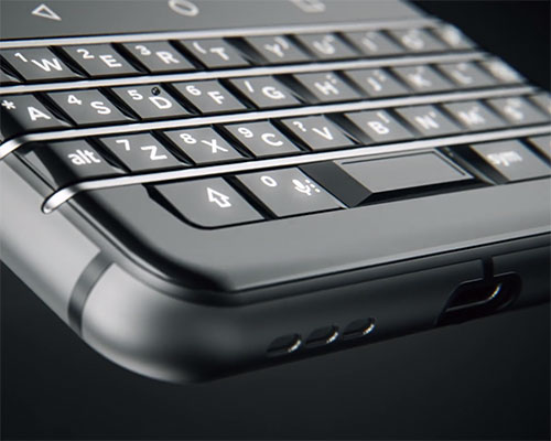 back from the dead: has blackberry begun the renaissance of the button?