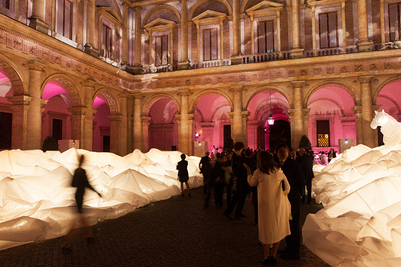 clouds-in-roma-hermes-paul-coudamy-designboom-02