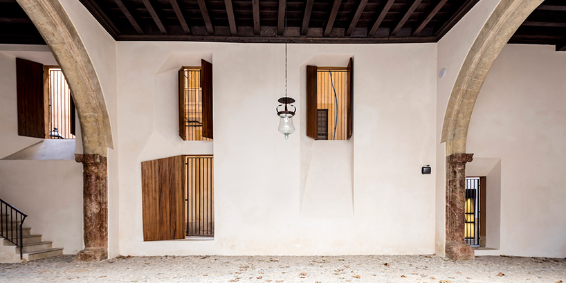 flores-+-prats-architects-+-duch-piza-cultural-center-casal-balaguer-palma-de-mallorca-designboom-02