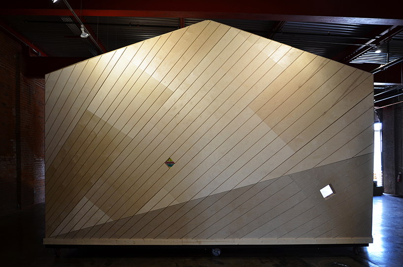 house-paint-pavilion-nick-gelpi-projects-markus-linnenbrink-designboom-02