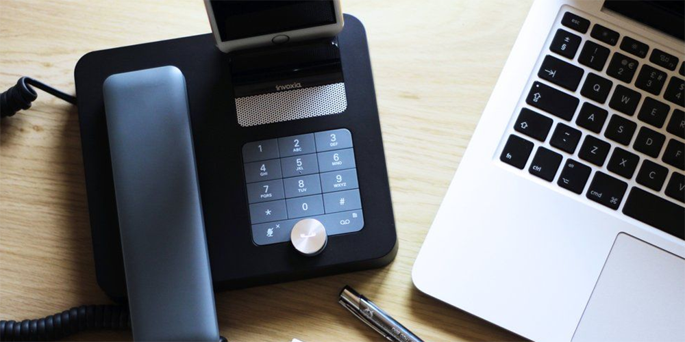invoxia NVX 200 mobile smartphone desk telephone designboom