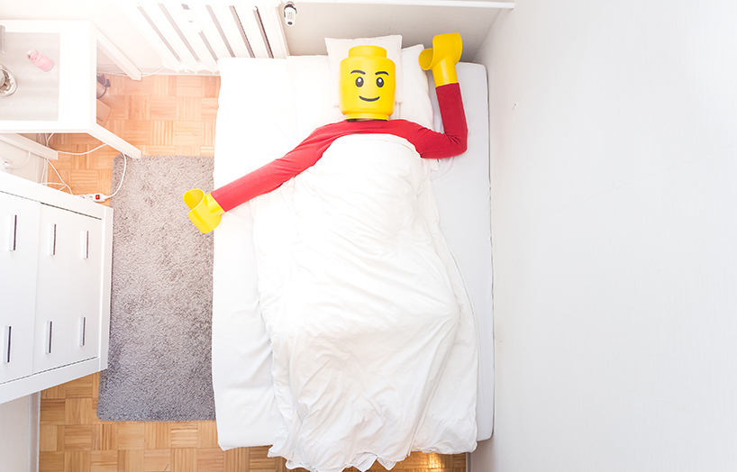michal-kulesza-life-of-a-lego-man-designboom-02
