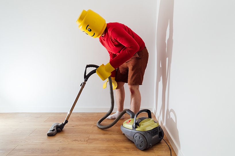 michal-kulesza-life-of-a-lego-man-designboom-02