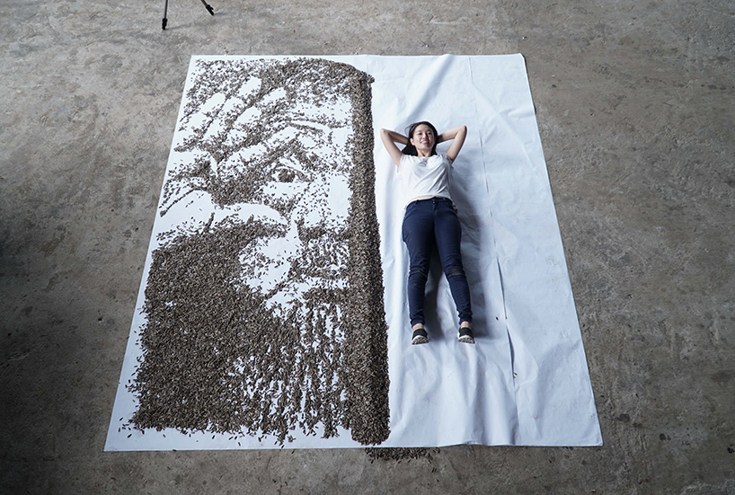 red-hongyi-20000-seeds-ai-weiwei-portrait-designboom-02