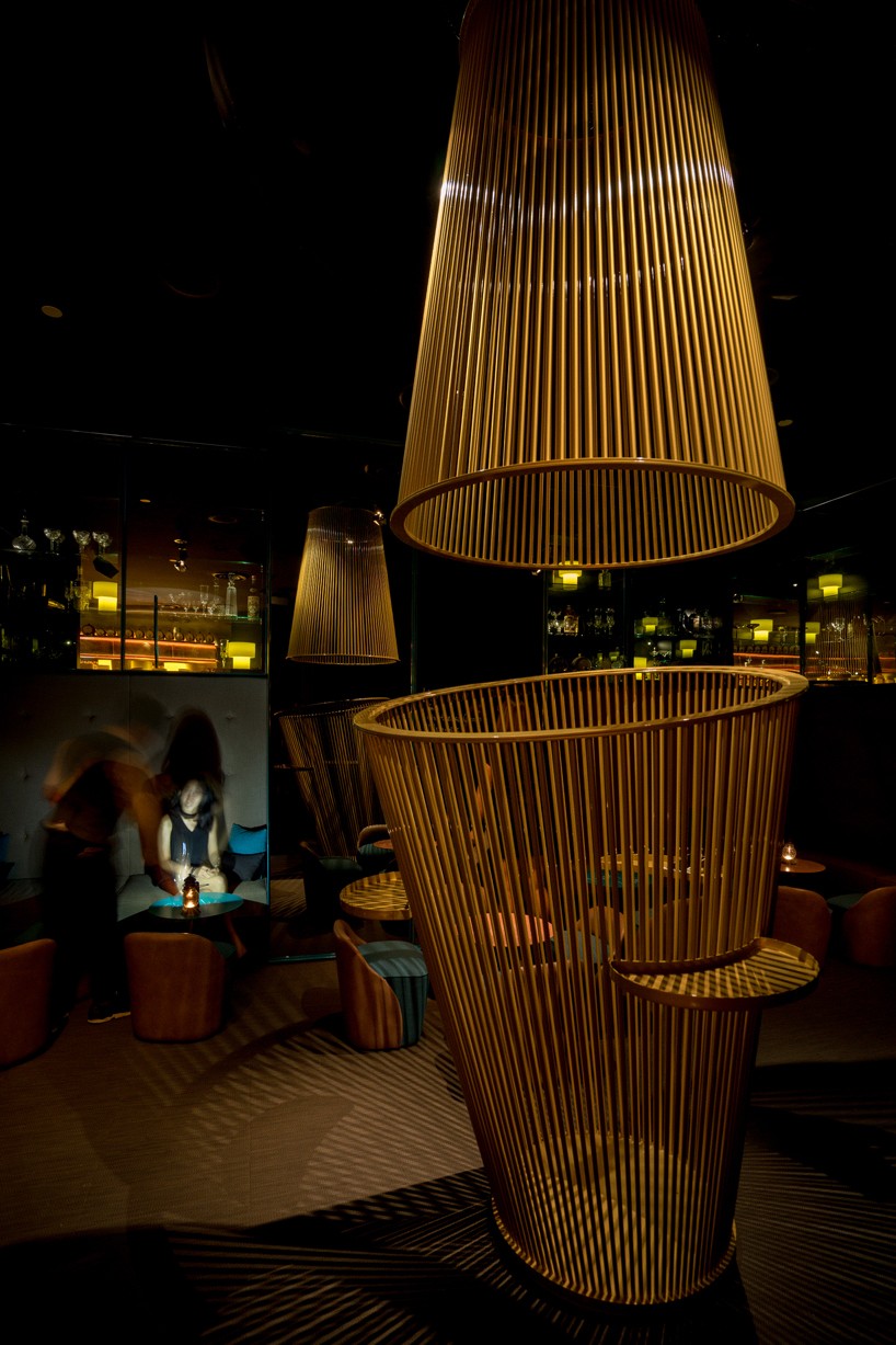 the-other-room-lagranja-design-singapur-designboom-11