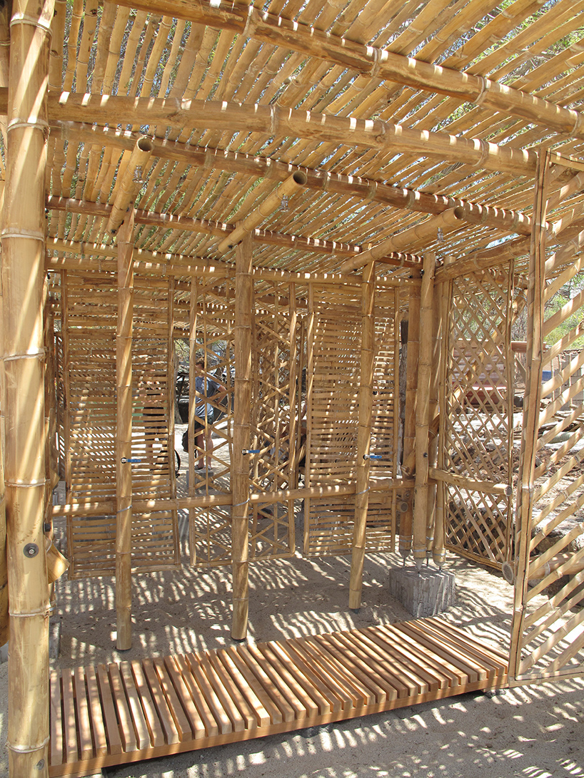 the-scarcity-and-creativity-studio-playa-man-bamboo-shade-shelter-galapagos-designboom-02