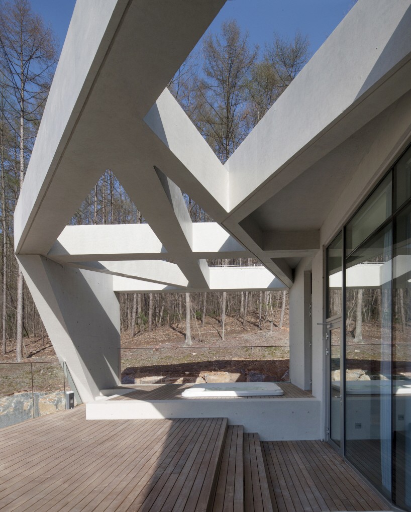 IDMM architects u retreat hongcheon korea designboom