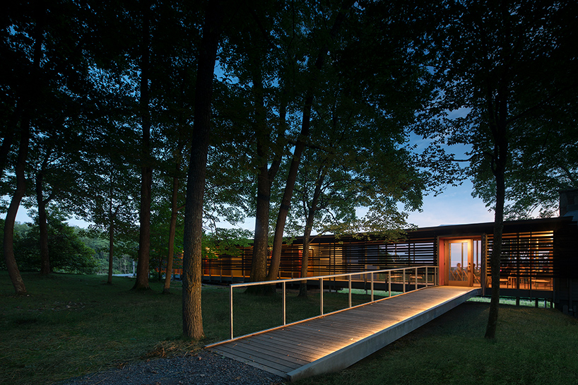bohlin-cywinski-jackson-high-meadow-dwellings-fallingwater-institute-designboom-02