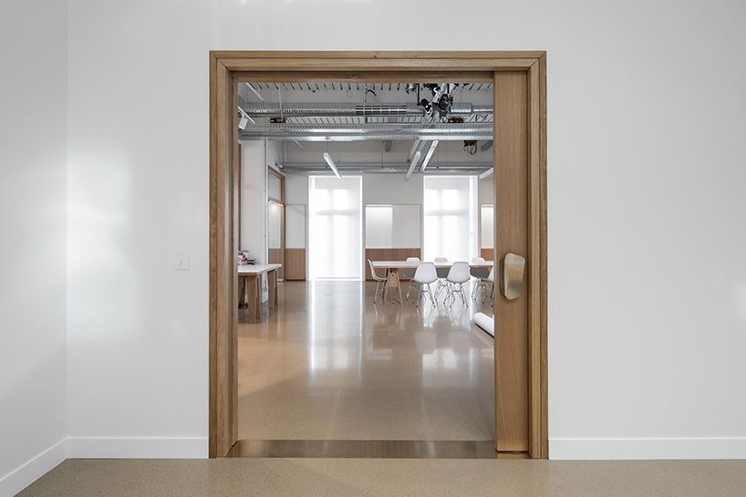 cigue-architecture-uniqlo-u-r&d-center-paris-designboom-03