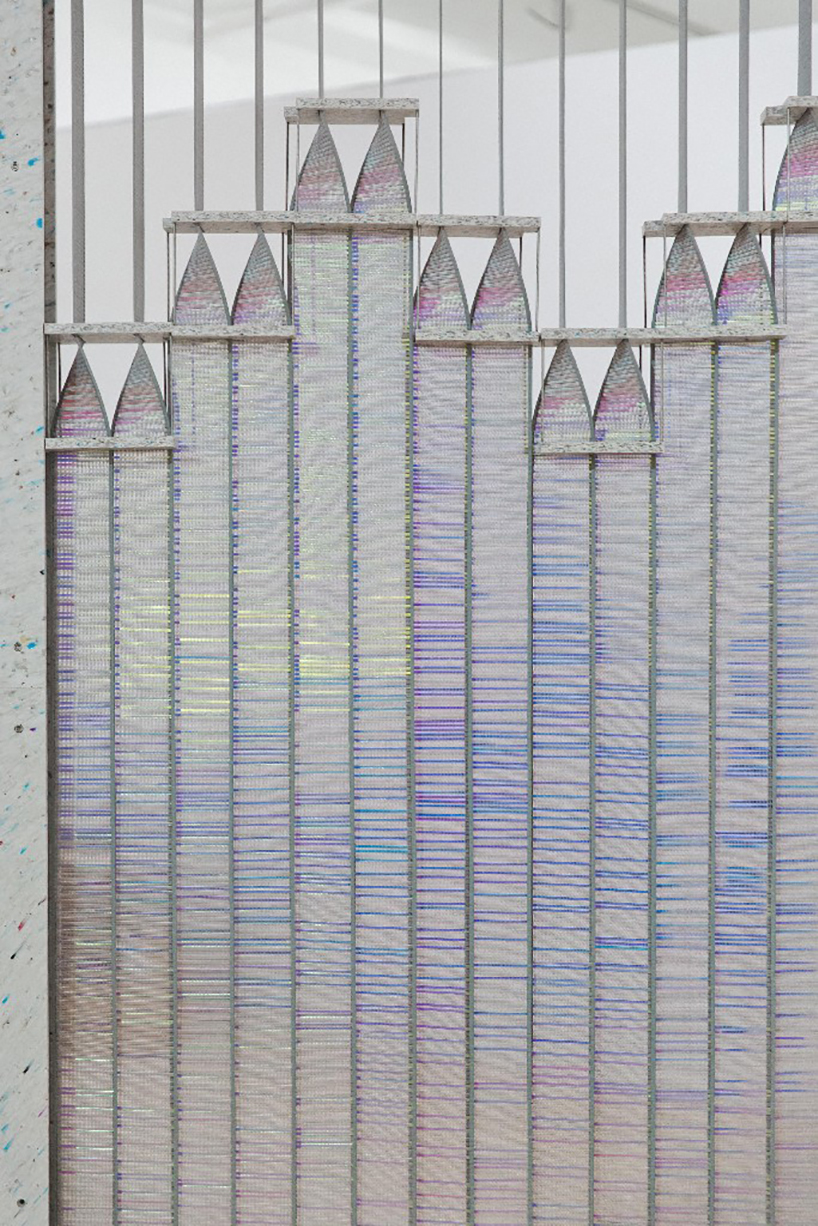 curved-twist-fay-mccaul-kia-utzon-frank-designboom-05