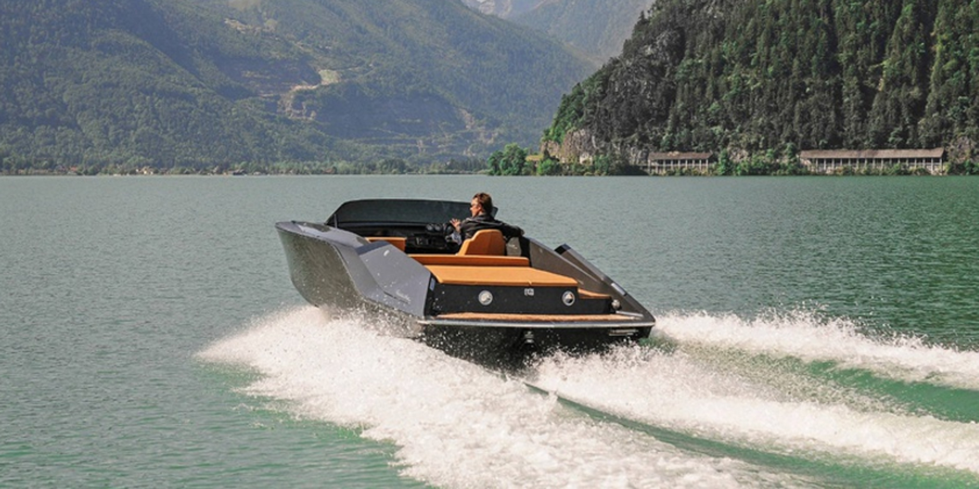 frauscher 747 mirage six person luxury yacht