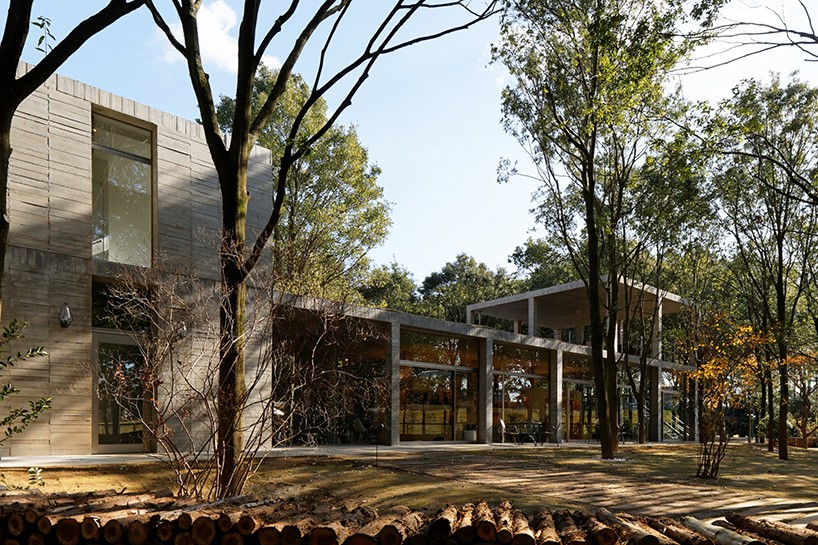 furuya-design-tokyo-classic-forest-clubhouse-designboom-01