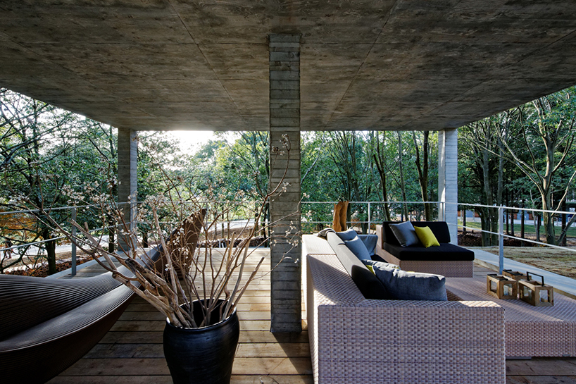 furuya-design-tokyo-classic-forest-clubhouse-designboom-03