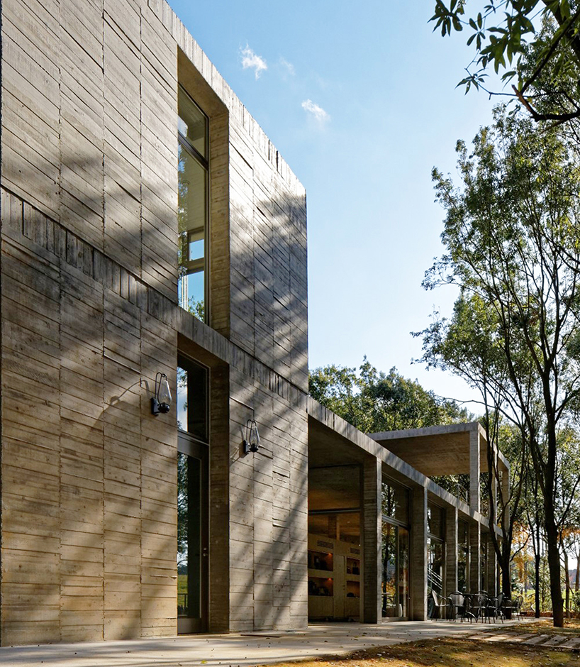 furuya-design-tokyo-classic-forest-clubhouse-designboom-03
