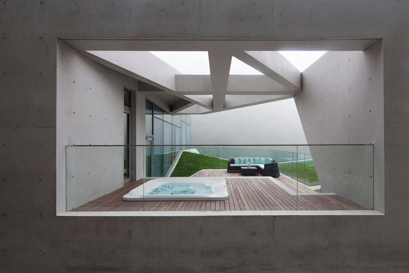 IDMM architects u retreat hongcheon korea designboom