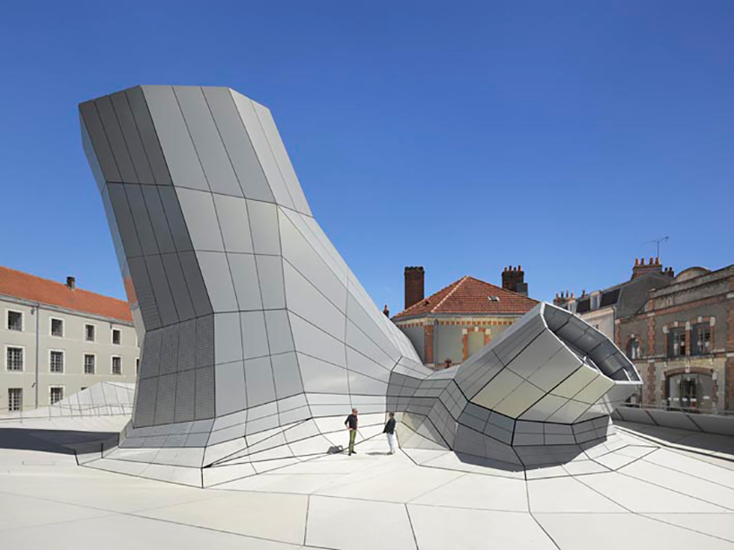 jakob-+-macfarlane-paris-designboom-studio-visit-03