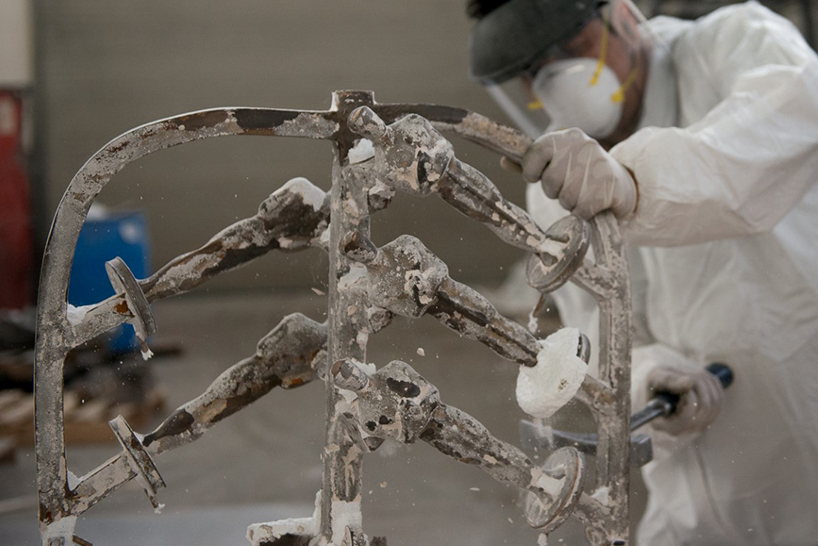 oscar-statuette-roundup-designboom-03