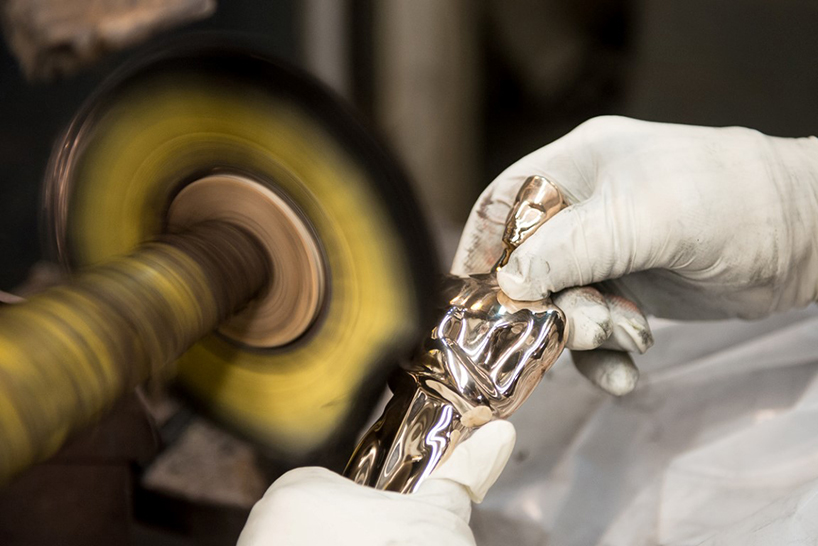 oscar-statuette-roundup-designboom-08