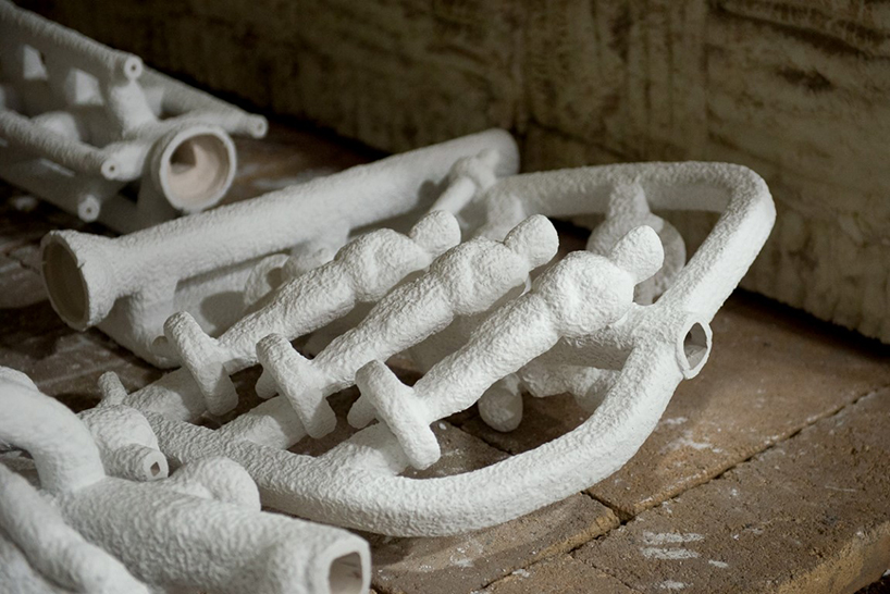 oscar-statuette-roundup-designboom-12