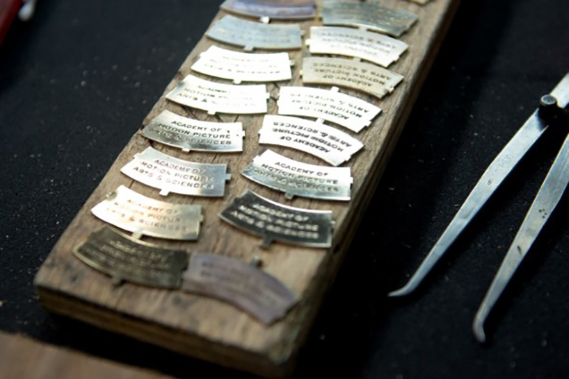 oscar-statuette-roundup-designboom-14