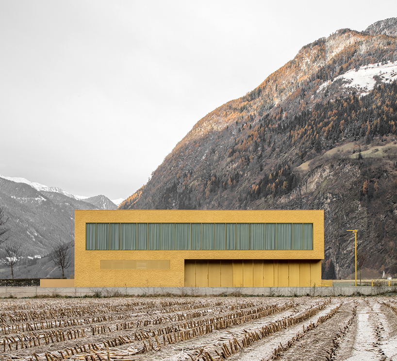 pedevilla-architects-fire-station-sand-in-taufers-designboom-03