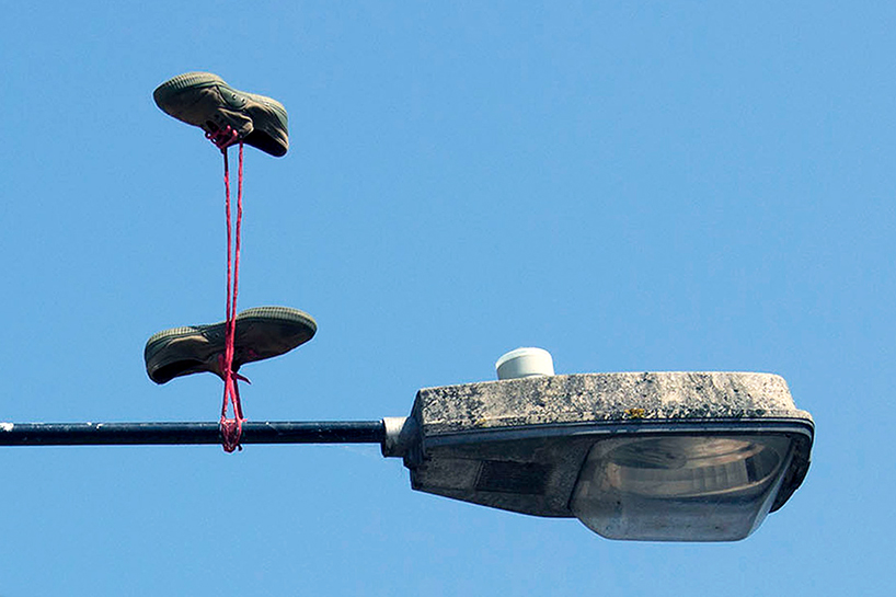 pejac-downside-up-sneakers-designboom-02