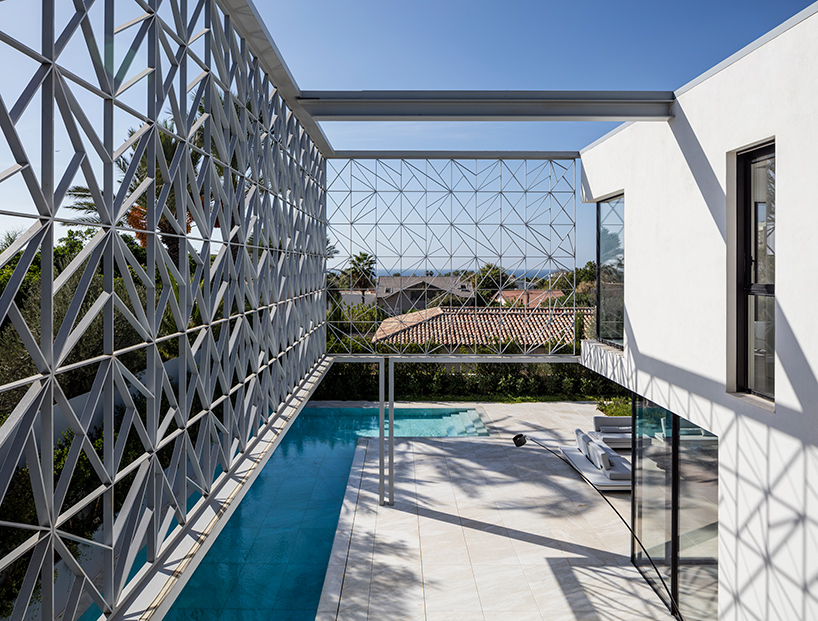 pitsou-kedem-N2-house-seven-stages-herzliya-pituah-israel-designboom-02