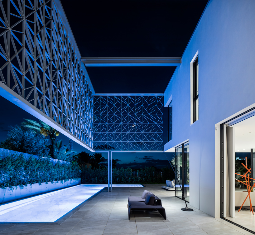 pitsou-kedem-N2-house-seven-stages-herzliya-pituah-israel-designboom-14