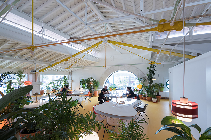 selgascano-second-home-lisbon-portugal-designboom-04