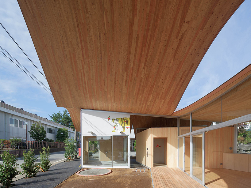 toranoko-nursery-takashige-yamashita-office-two-japan-designboom-02