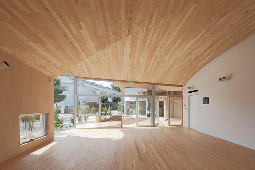 toranoko-nursery-takashige-yamashita-office-two-japan-designboom-02