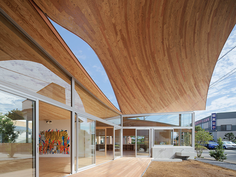 toranoko-nursery-takashige-yamashita-office-two-japan-designboom-02
