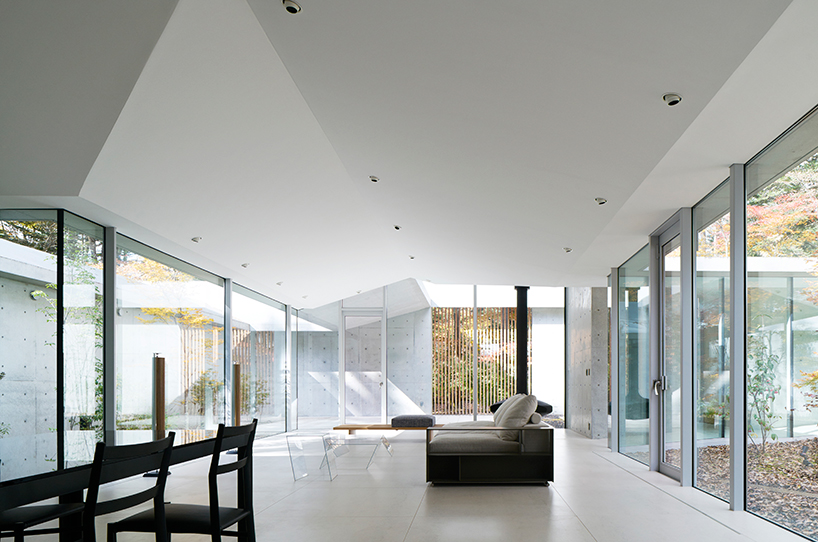 assistant--hiroi-ariyama-&-megumi-matsubara-its-is-a-garden-house-japan-designboom-04